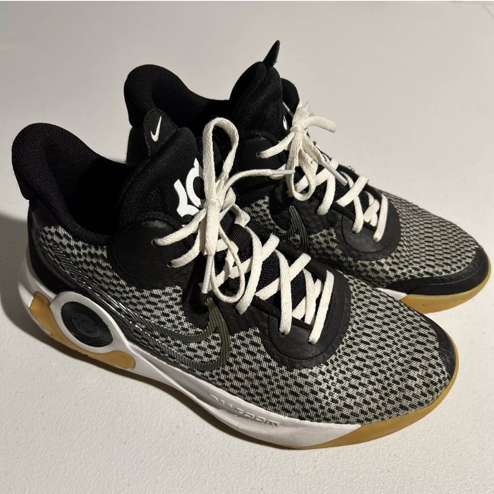 Mens Nike KD Air zooms Size 8.5 Black Shoes